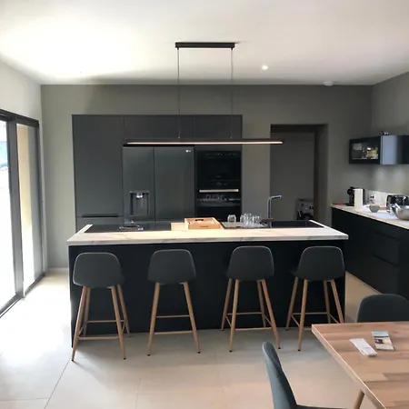 Casa Nostra Recente Climatisee - Piscine Chauffee Villa